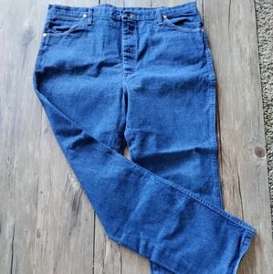 Wrangler Men's Cowboy Cut Jeans size 42 x 34